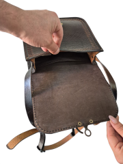 Kadın Hakiki Deri Omuz Çantası El İşçiliği Hanmade 18cm x 22cm