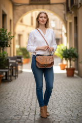 Hakiki Deri El İşçiliği El Omuz Çantası 19cmx26cm