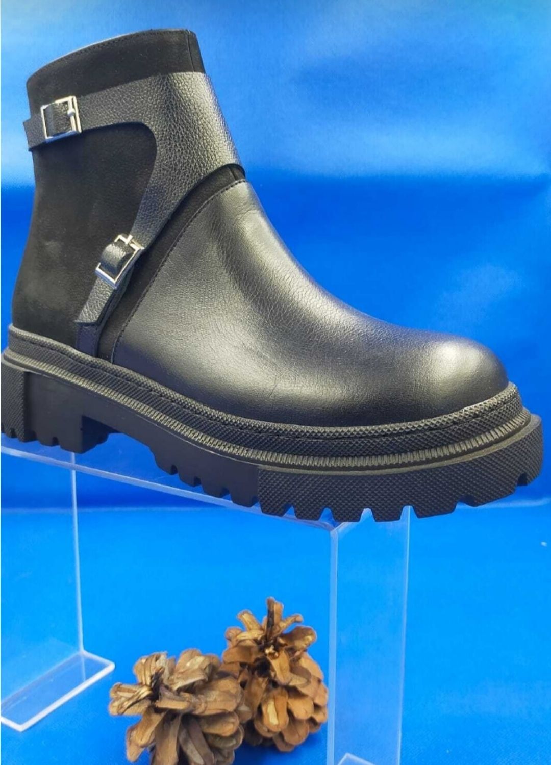 Hakiki Deri Kadın Yandan Fermuarlı Bot Siyah
